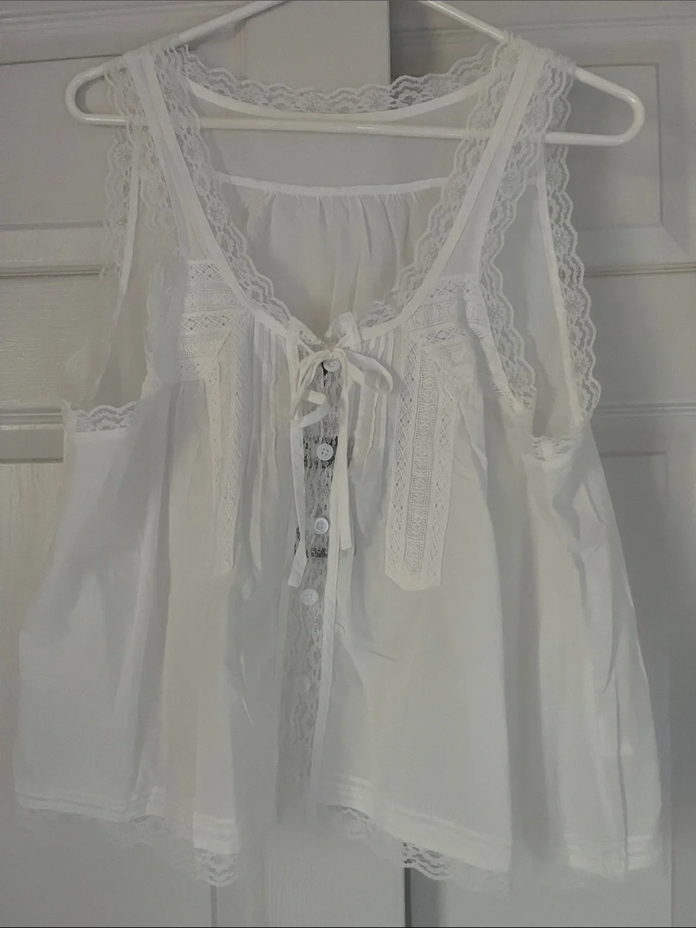 Silhouette White Lace-Trim Tie Front Camisole Boho